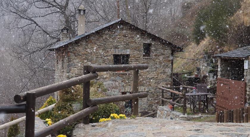 Masia Can Constans Queralbs Ngoại thất bức ảnh